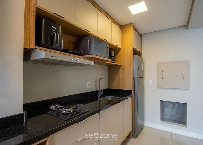 Apto En C/ Piscina Y Garaje | Mcp1104 Apartamento Porto Alegre